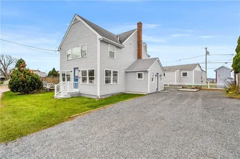29 Wiliam Avenue Tiverton RI 02878