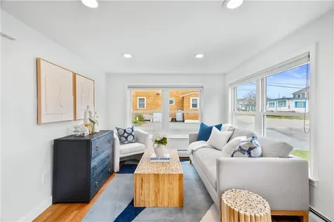 29 Wiliam Avenue Tiverton RI 02878