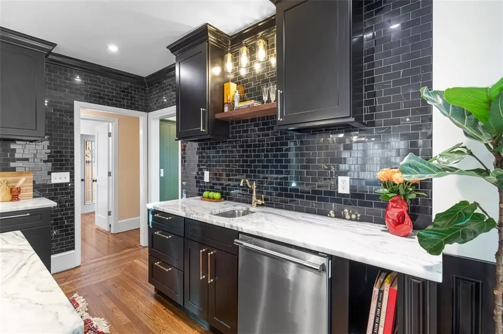 41 Taber Avenue Providence RI 02906