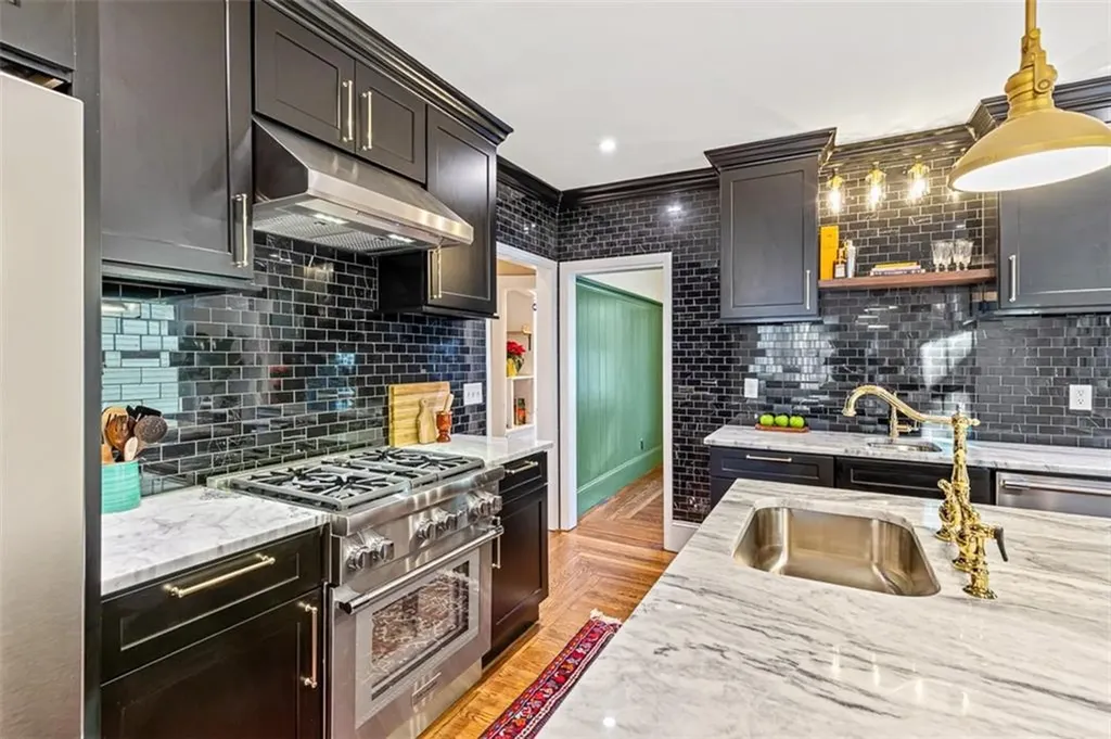 41 Taber Avenue Providence RI 02906