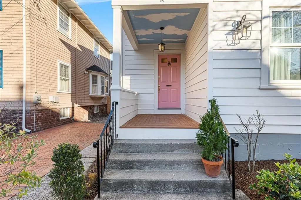 41 Taber Avenue Providence RI 02906