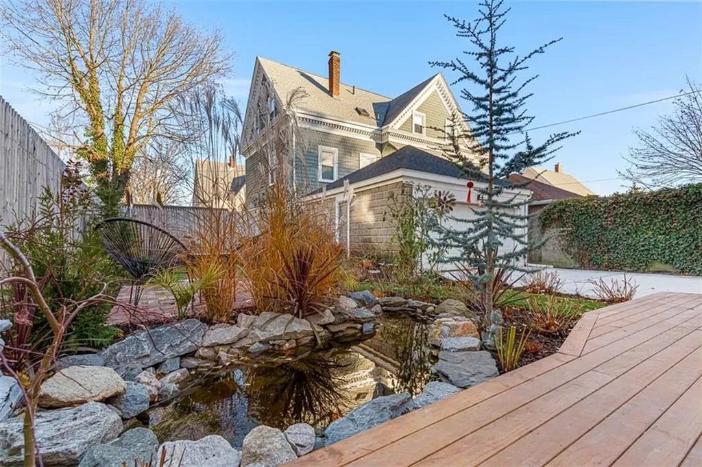 41 Taber Avenue Providence RI 02906