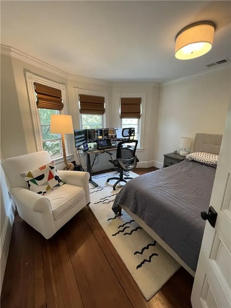 27 Mann Avenue Newport RI 02840