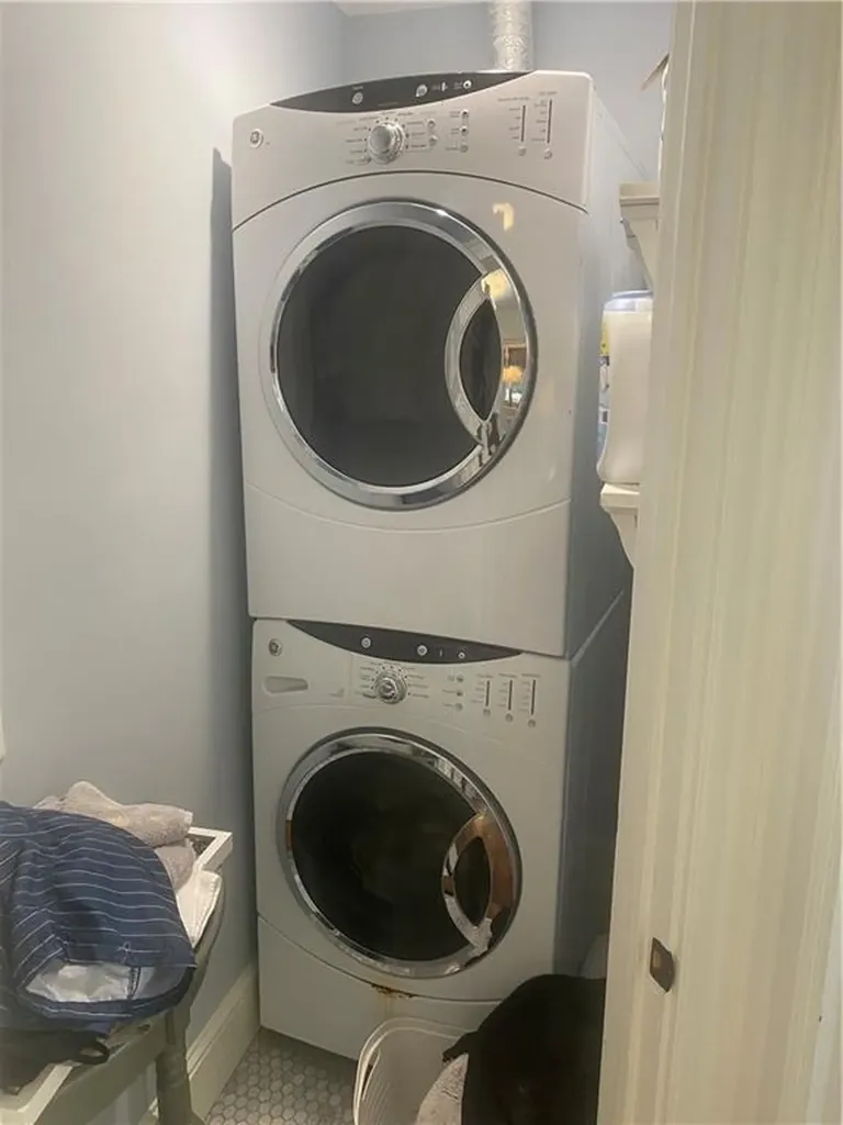 27 Mann Avenue Newport RI 02840