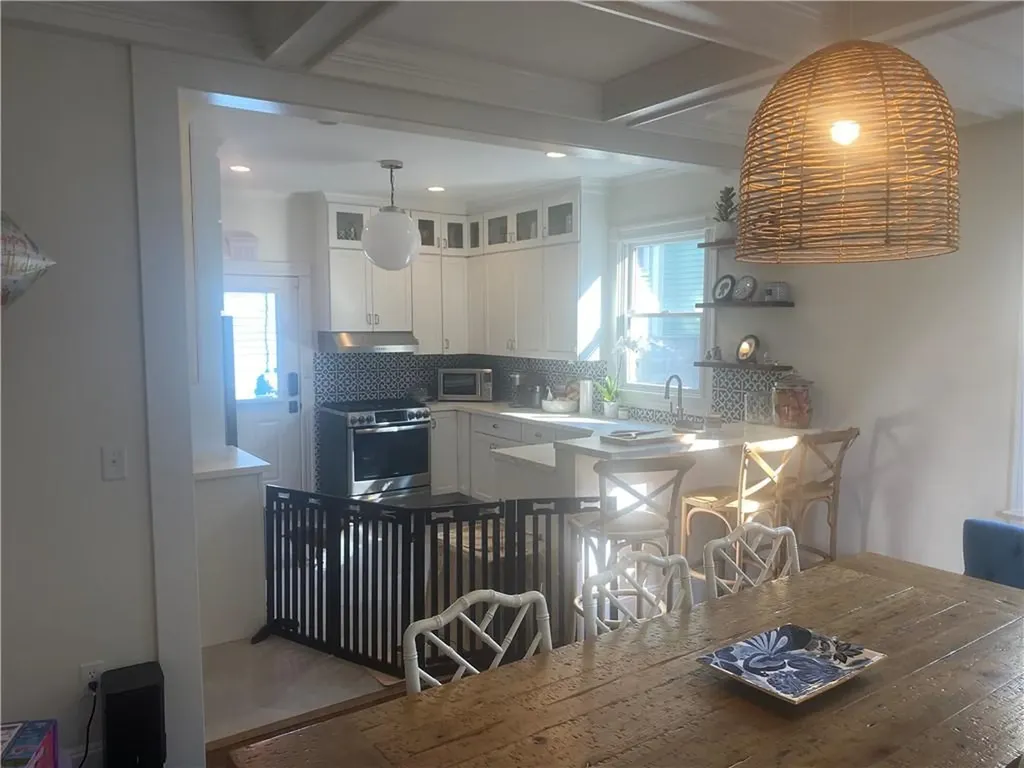 27 Mann Avenue Newport RI 02840