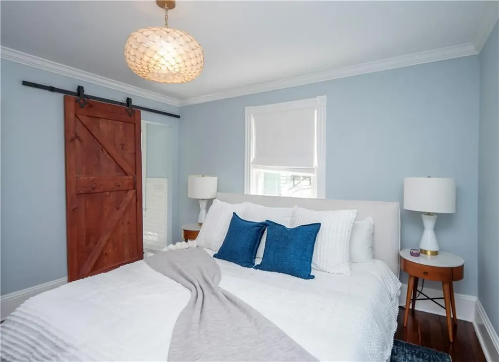 27 Mann Avenue Newport RI 02840