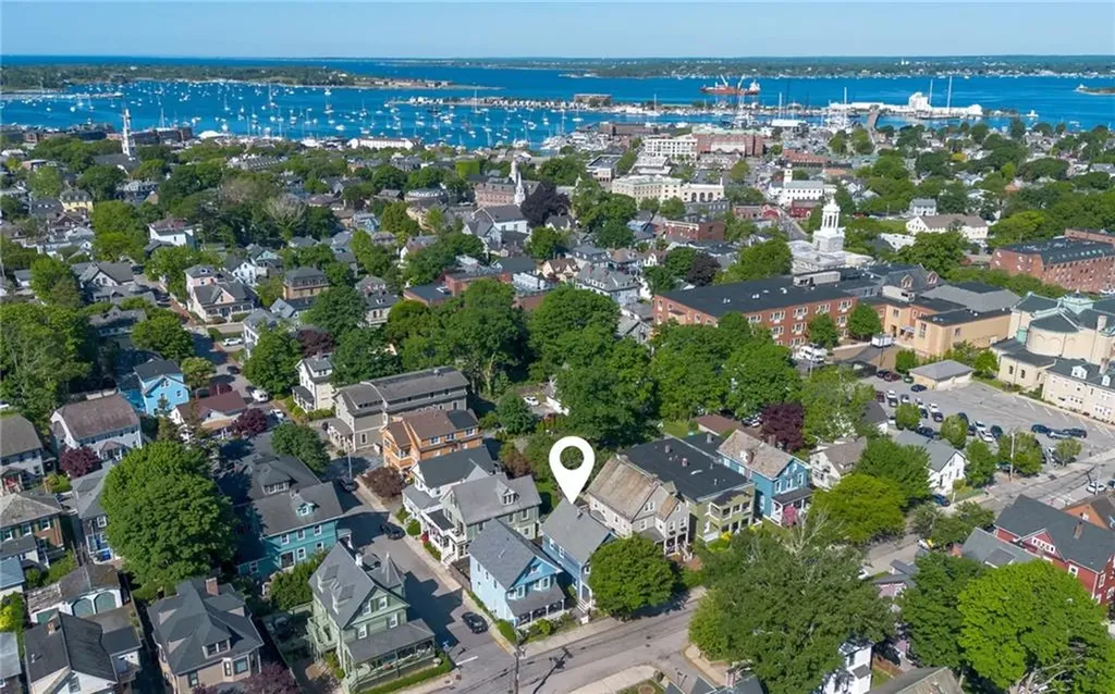27 Mann Avenue Newport RI 02840