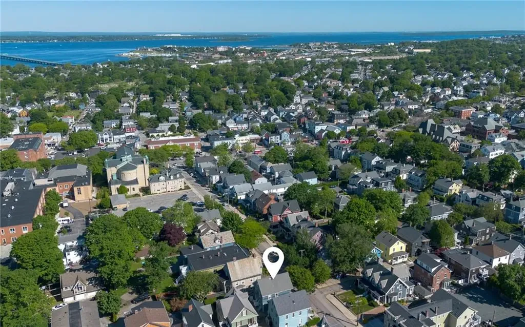 27 Mann Avenue Newport RI 02840