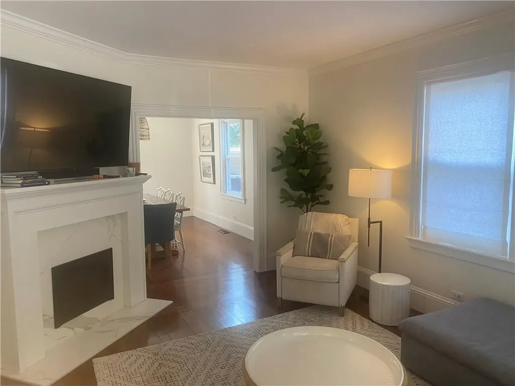 27 Mann Avenue Newport RI 02840