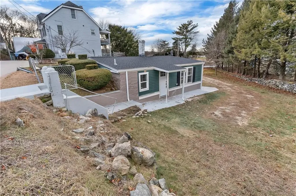 1 Admiral Street Woonsocket RI 02895