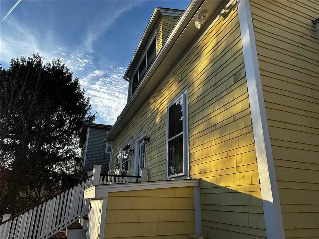 100 Maple Avenue Barrington RI 02806