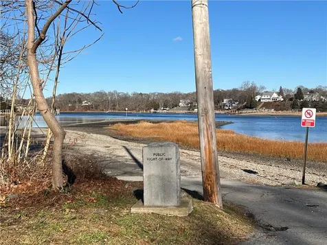 48 Narrows Road Bristol RI 02809