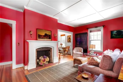 24 Hunter Avenue Newport RI 02840