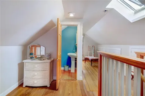 24 Hunter Avenue Newport RI 02840