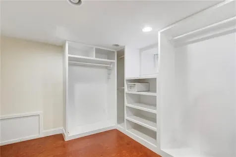 24 Hunter Avenue Newport RI 02840