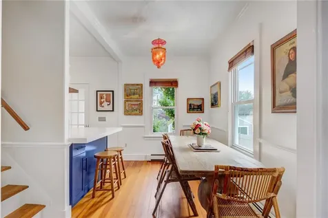 24 Hunter Avenue Newport RI 02840