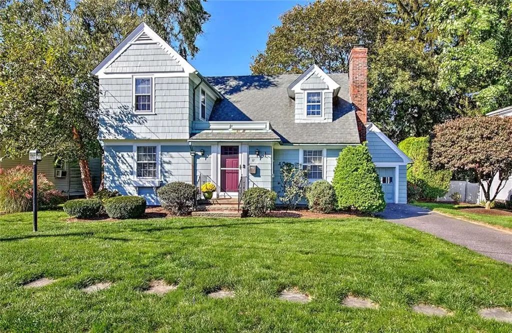 12 Harbour Terrace Cranston RI 02905