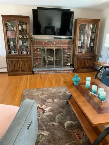 52 Walker Street Seekonk MA 02771