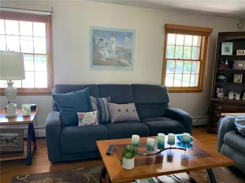 52 Walker Street Seekonk MA 02771