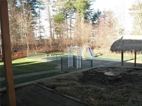 52 Walker Street Seekonk MA 02771