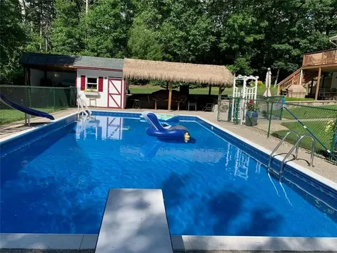 52 Walker Street Seekonk MA 02771