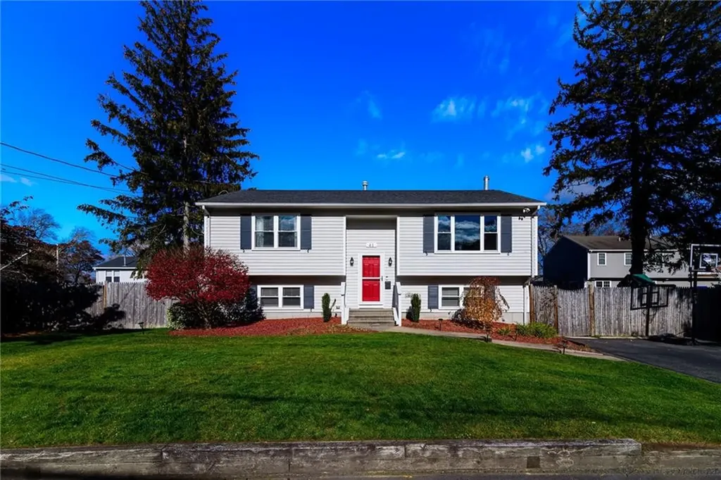 41 Dayton Avenue Warwick RI 02889