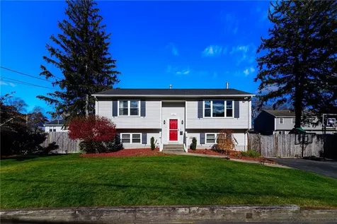 41 Dayton Avenue Warwick RI 02889