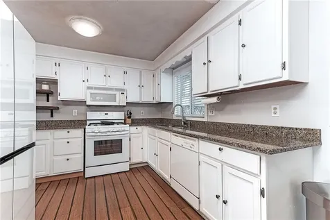 41 Dayton Avenue Warwick RI 02889