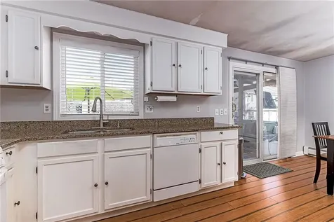 41 Dayton Avenue Warwick RI 02889