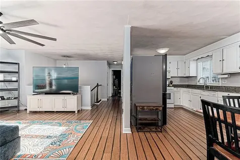 41 Dayton Avenue Warwick RI 02889