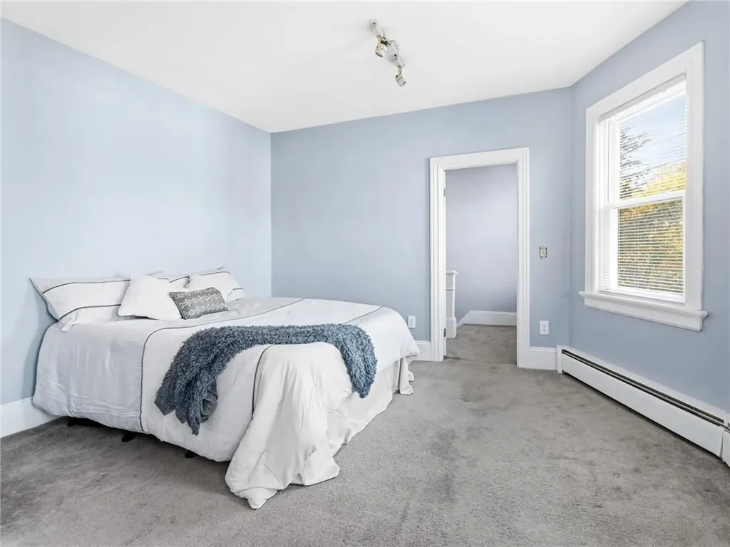 12 Earl Street West Warwick RI 02893