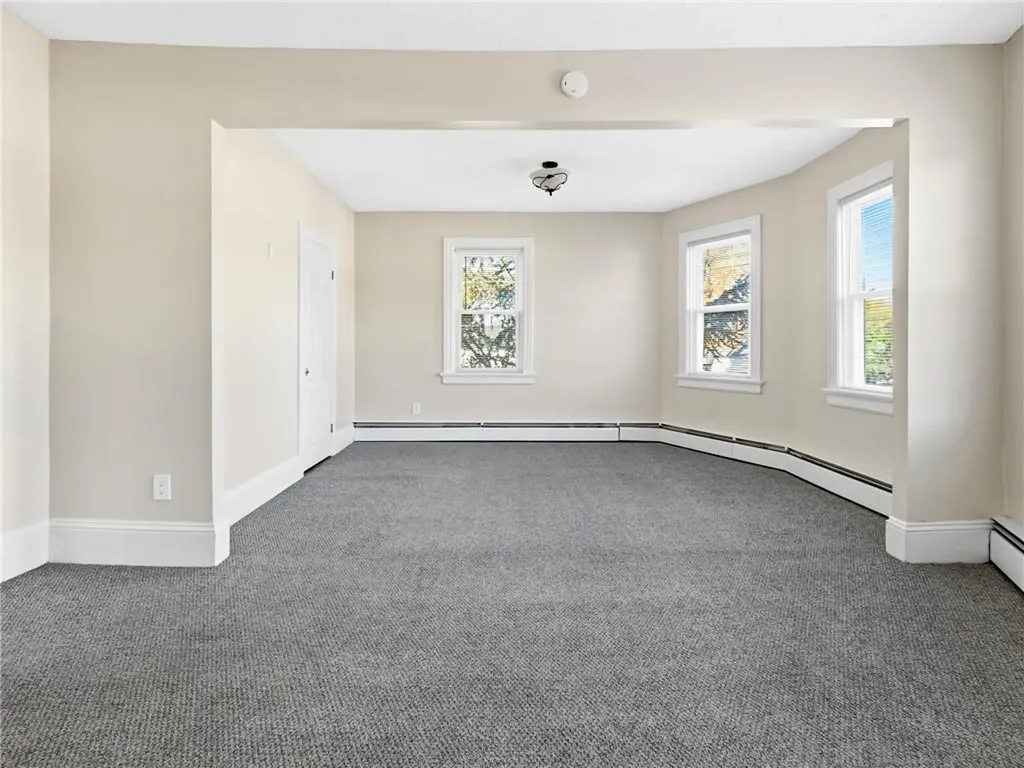 12 Earl Street West Warwick RI 02893