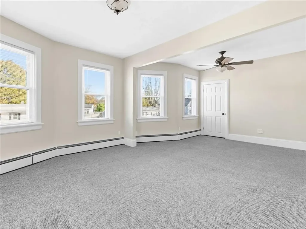 12 Earl Street West Warwick RI 02893