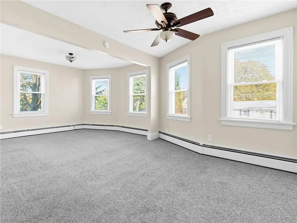 12 Earl Street West Warwick RI 02893