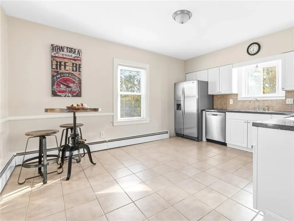 12 Earl Street West Warwick RI 02893