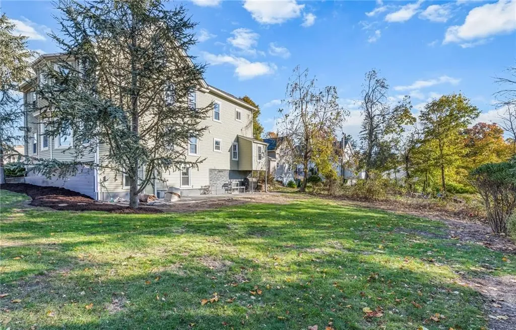 12 Earl Street West Warwick RI 02893