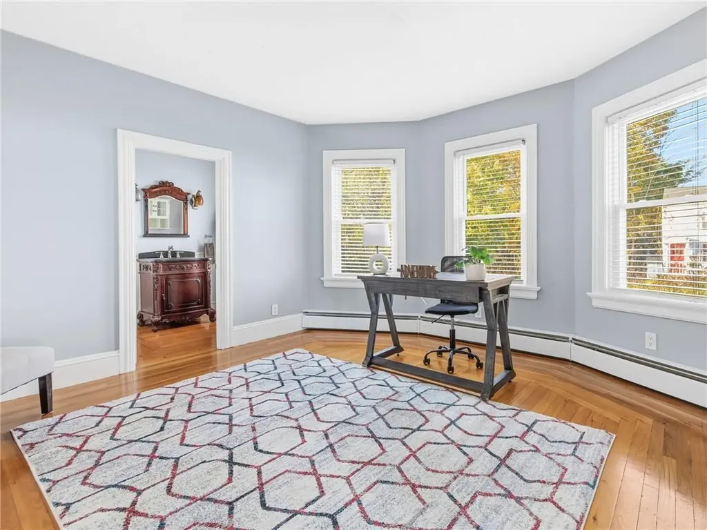 12 Earl Street West Warwick RI 02893