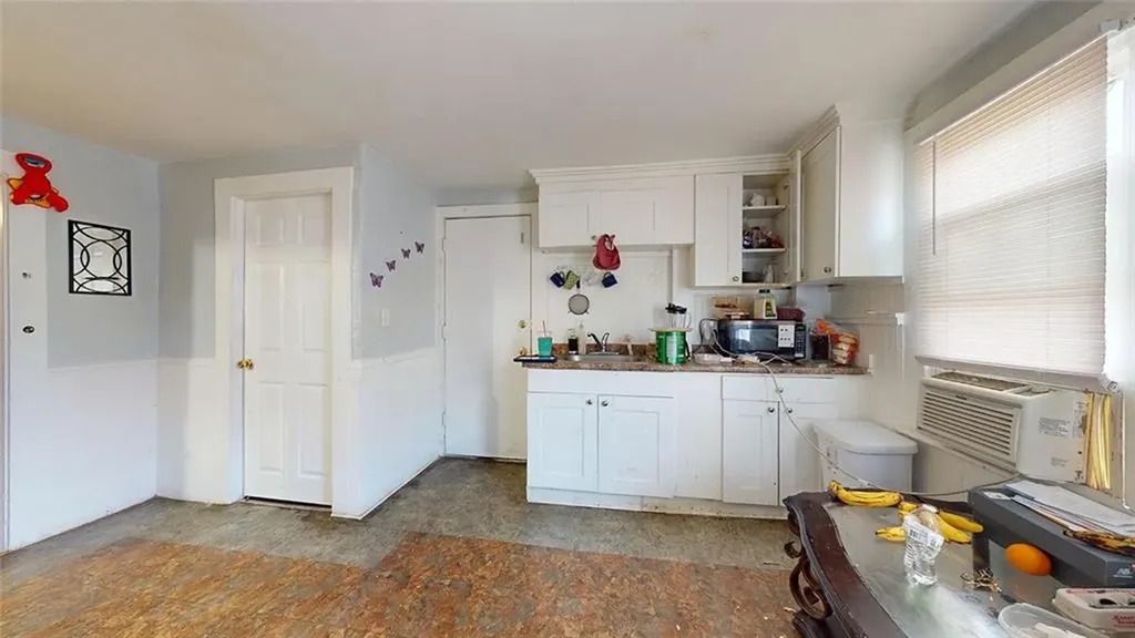 84 90 Chester Street Woonsocket RI 02895