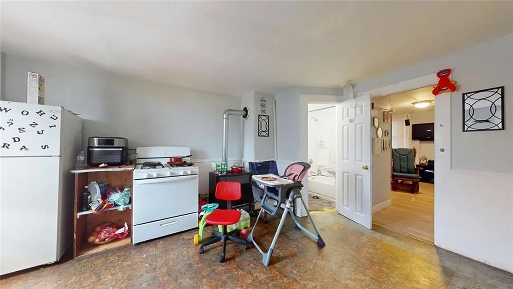 84 90 Chester Street Woonsocket RI 02895