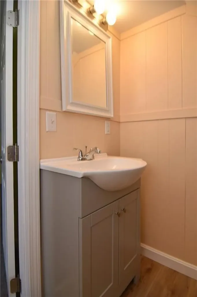 111 Sayles Hill Road North Smithfield RI 02896