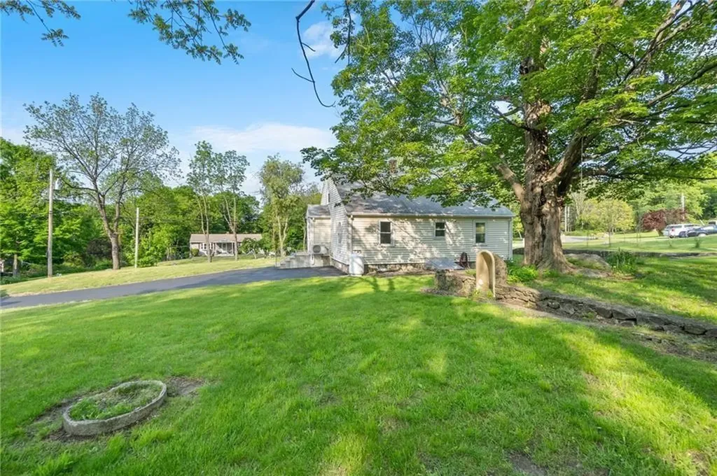 111 Sayles Hill Road North Smithfield RI 02896