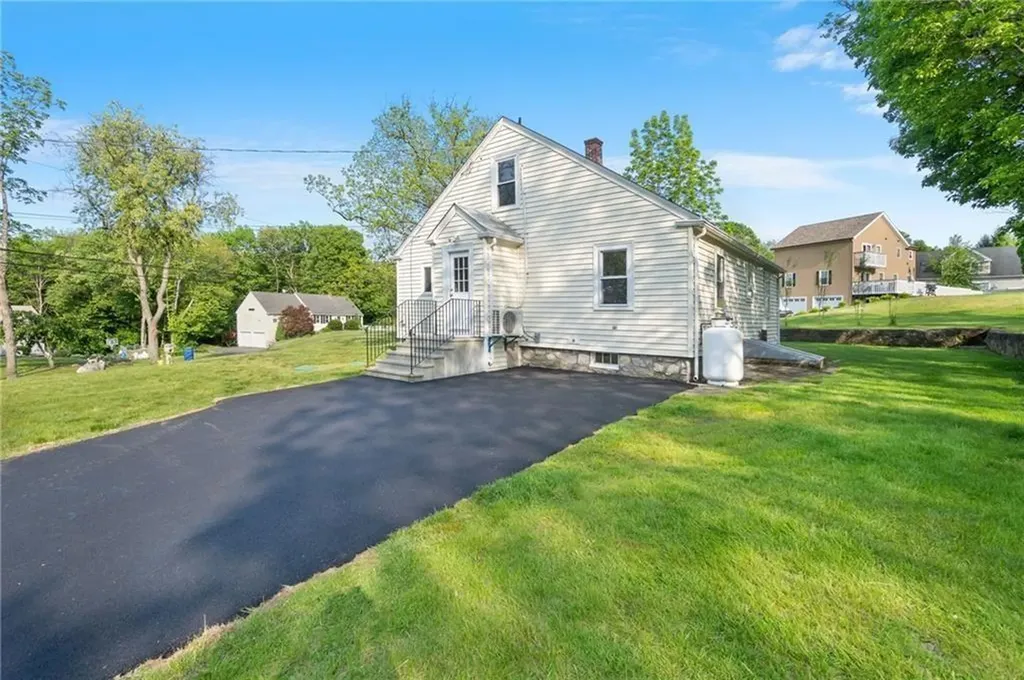 111 Sayles Hill Road North Smithfield RI 02896