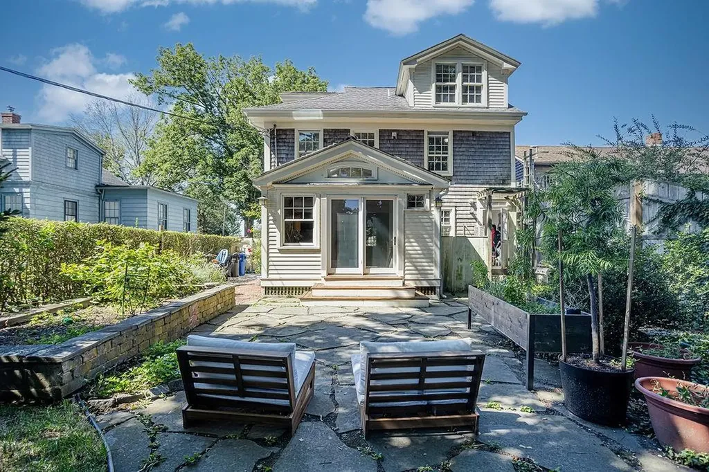 3 Vicksburg Place Newport RI 02840