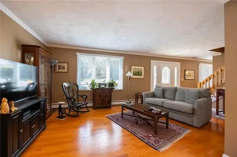 125 Main Street Lincoln RI 02802