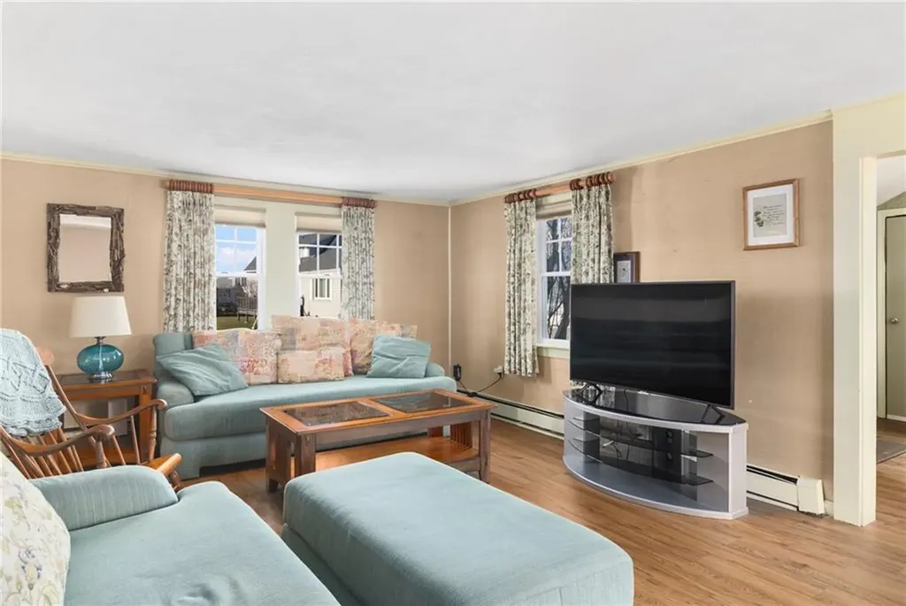 120 Chestnut Avenue Narragansett RI 02882