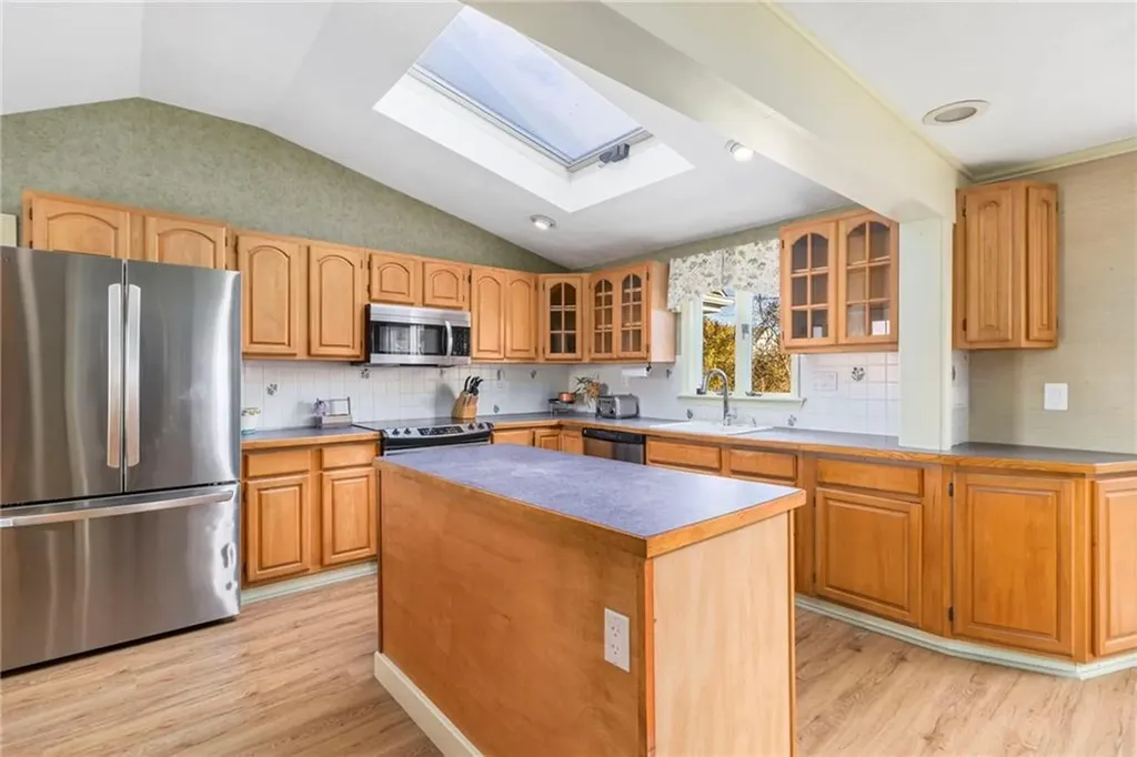 120 Chestnut Avenue Narragansett RI 02882