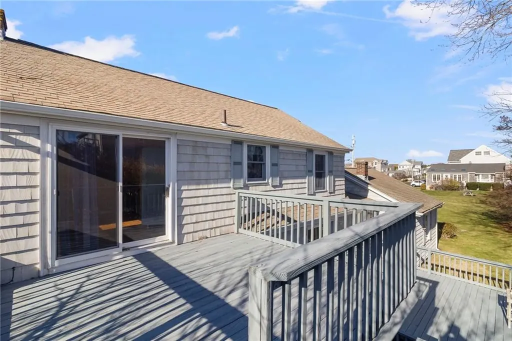 120 Chestnut Avenue Narragansett RI 02882