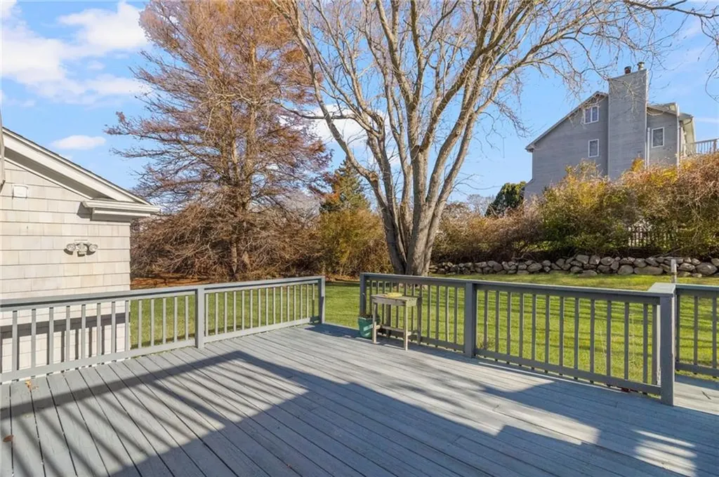 120 Chestnut Avenue Narragansett RI 02882