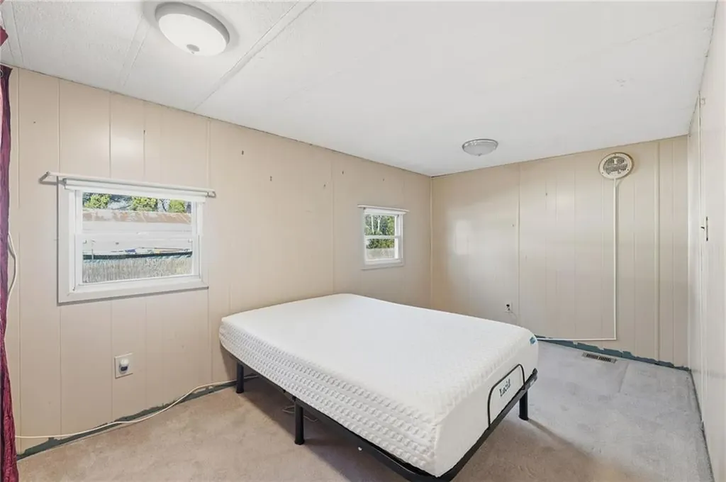 38 Oak Terrace Burrillville RI 02839