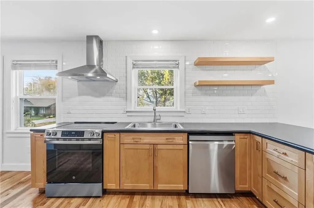 259 High Service Avenue North Providence RI 02904